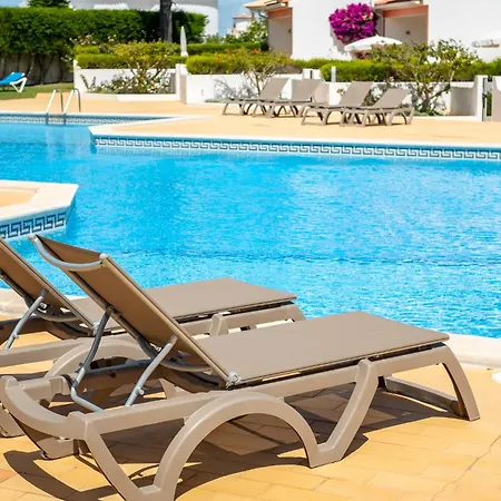 Moradias Joinal Tatil parkı 3*