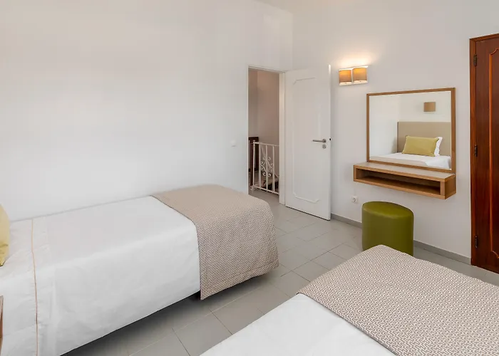 Moradias Joinal 假日公园 3*