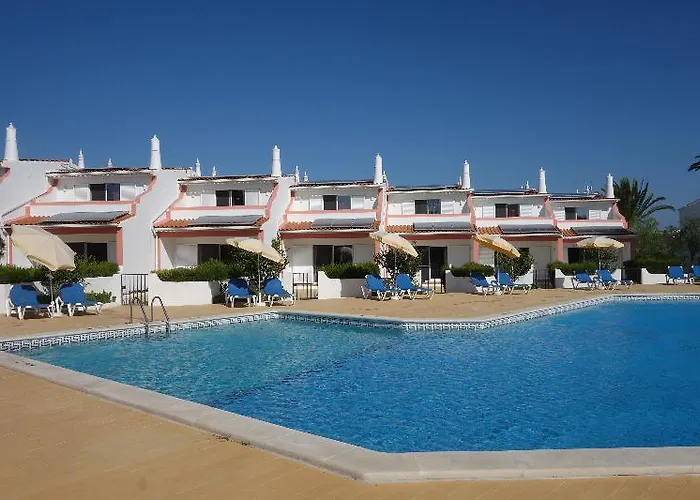 假日公园 Moradias Joinal 3*