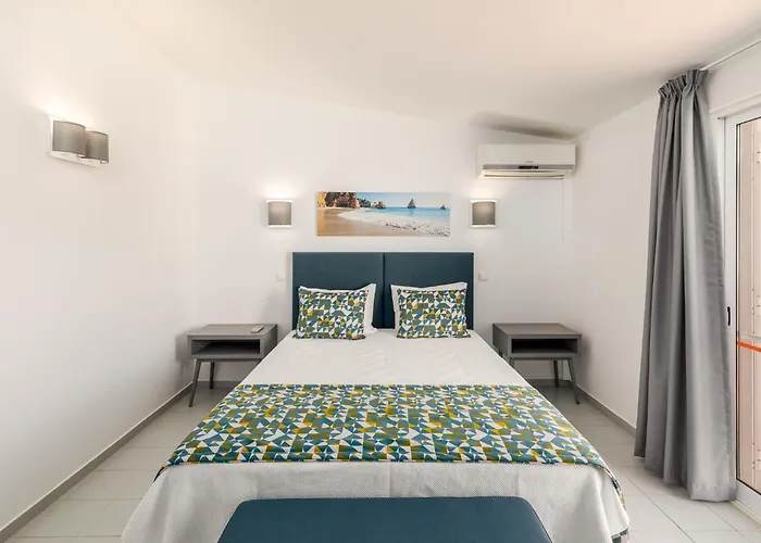 Moradias Joinal Üdülőpark Albufeira